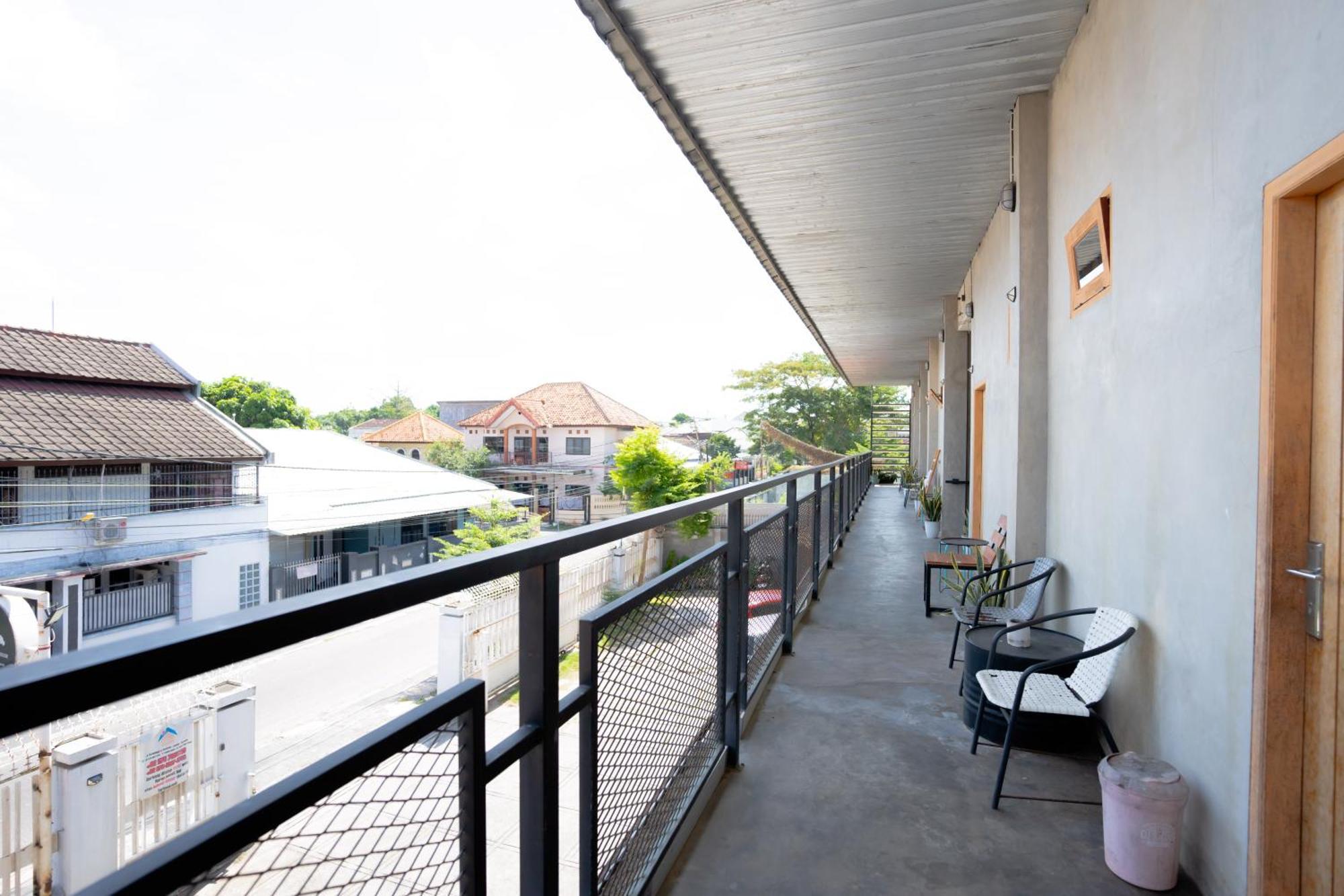 Reddoorz Syariah Near Lombok Epicentrum Mall Mataram Buitenkant foto